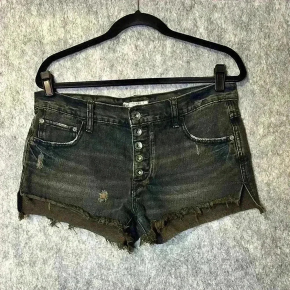 Free People Denim Cut Off Shorts - Size 27 - Picture 1 of 5